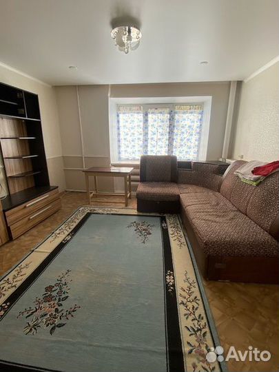 Продам угловой диван бу