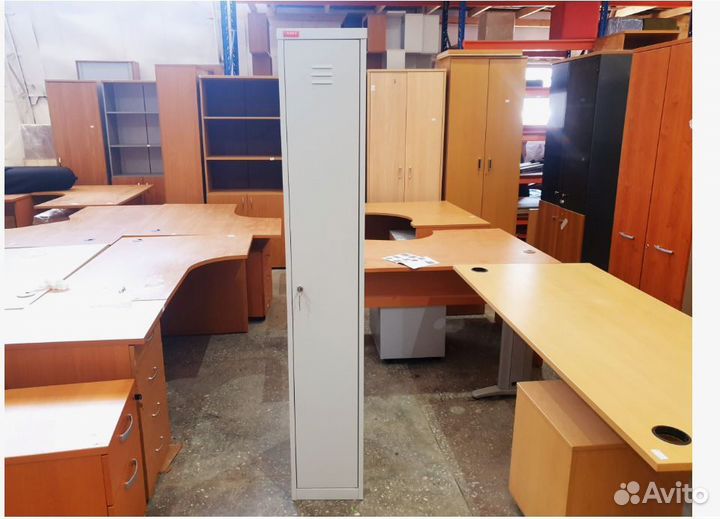 Шкаф металлический кабинка для раздевалок