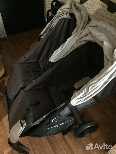 Коляска для двойни или погодок