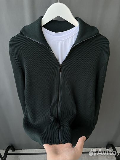 Мужская кофта на молнии