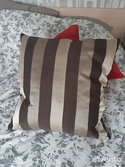 Подушка диванная