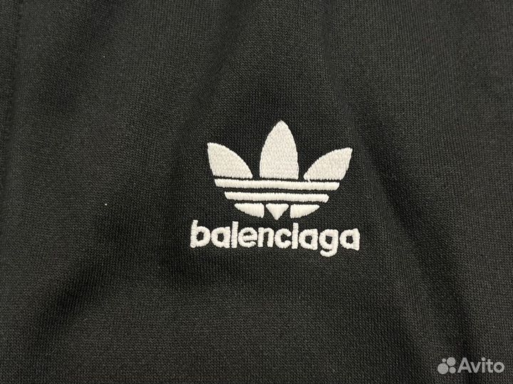 Balenciaga x Adidas zip hoodie как у kai angel