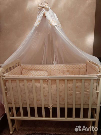 Кровать с балдахином