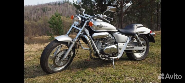 Мотоцикл Honda Magna