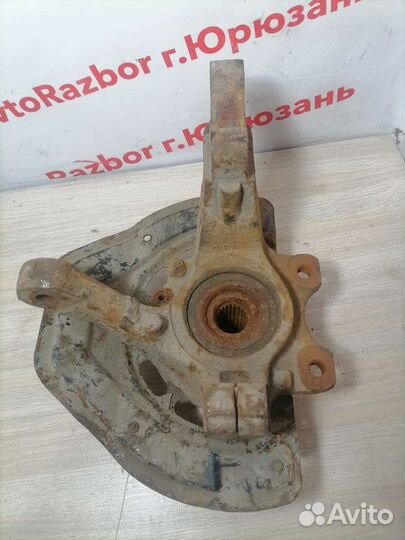 Левый поворотный кулак Opel Vectra B Опель Вектра