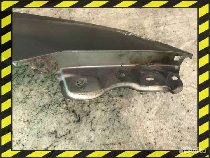 Крыло переднее правое Toyota Sienna 2 0 Бензин