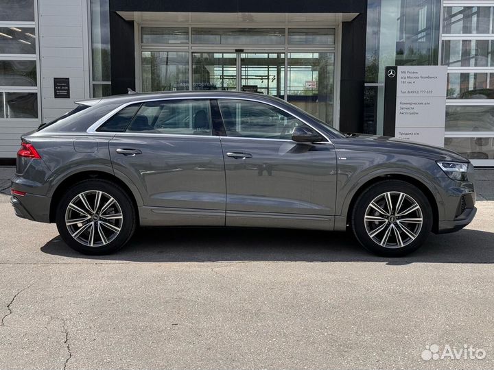 Audi Q8 3.0 AT, 2022