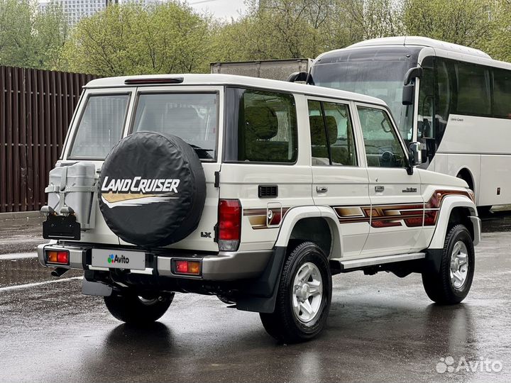 Toyota Land Cruiser 4.0 МТ, 2022, 30 км