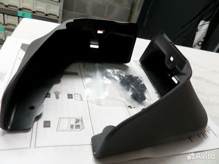 Комплект брызговиков задних Nissan Tiida C13