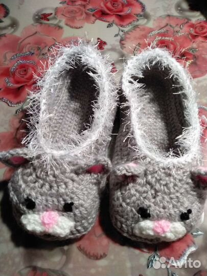 Носки, тапочки вязаные ручной работы