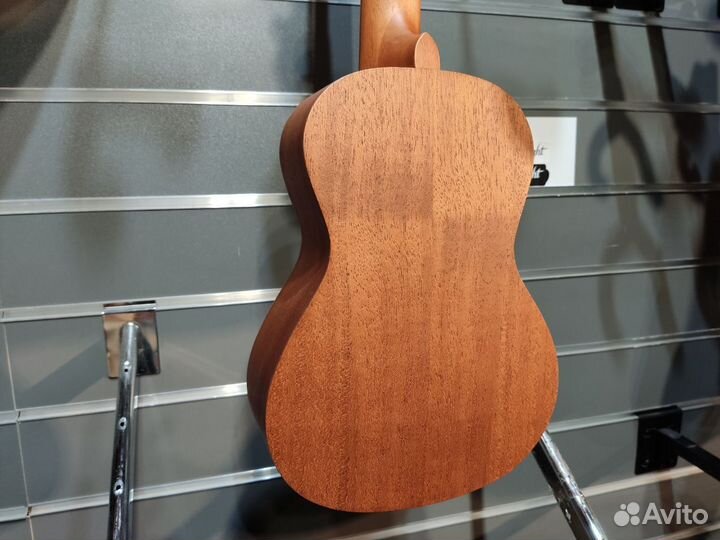 Flight AUC-33 cupcake - Укулеле