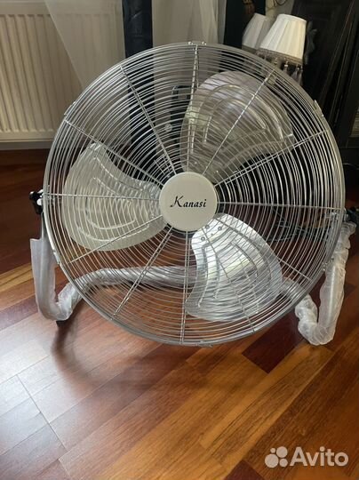 Вентилятор напольный новый