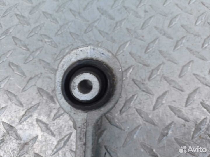 Рычаг передний правый верхний BMW X5 E70