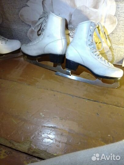 Коньки фигурные