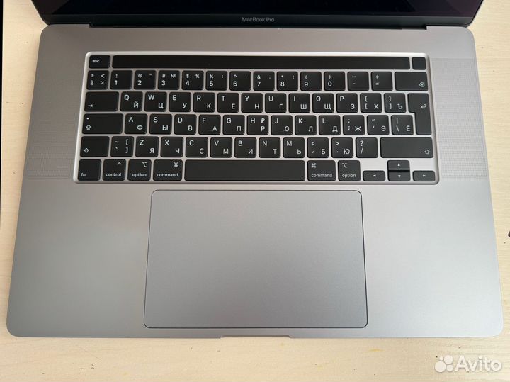 Macbook pro 16 2019 i7 16гб