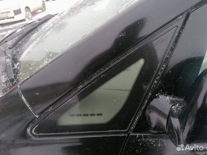 Форточка кузова передняя левая Toyota Ipsum ACM26