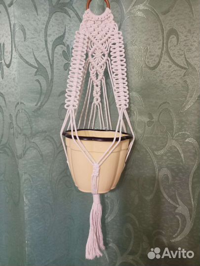 Кашпо для цветов подвесное