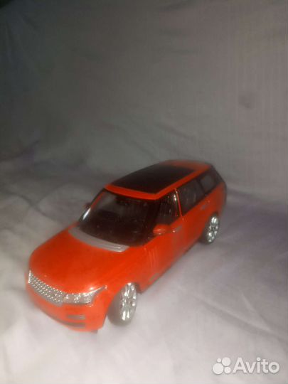 Модель автомобиля 1 24. Range Rover
