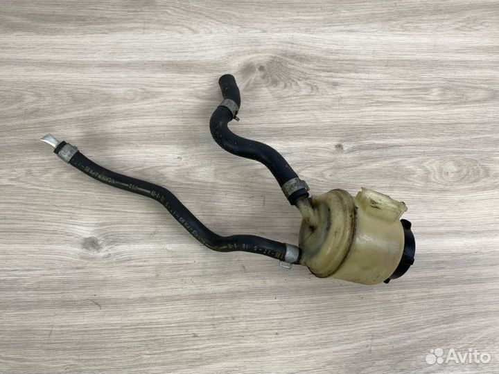 Бачок гура Infiniti Qx50 Ex35 Fx37 G25 M37 Q70