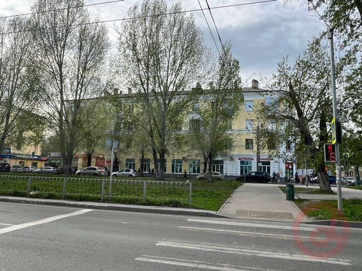 Сдам торговое помещение, 345 м²