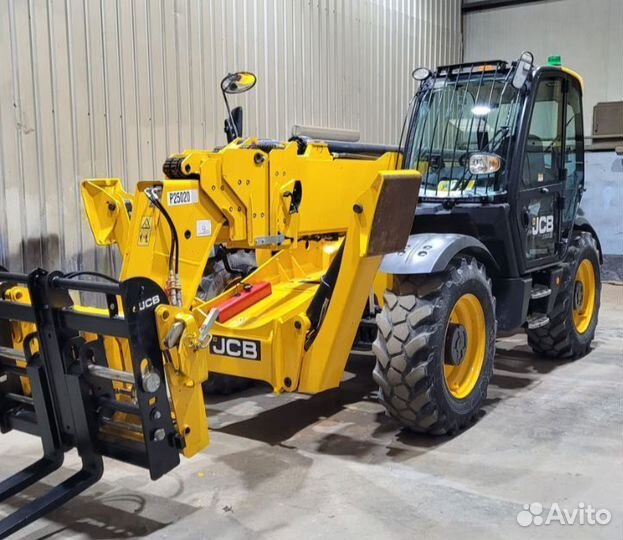 Стекло лобовое Jсb Loadall 540 - 140