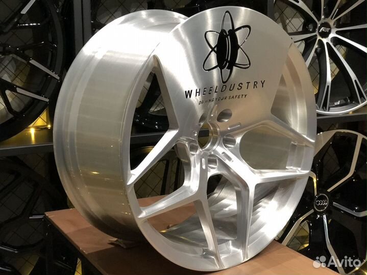 Кованые диски R20 для Cadillac XT5