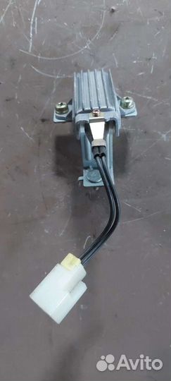 Резистор топливного насоса на Nissan Fuga