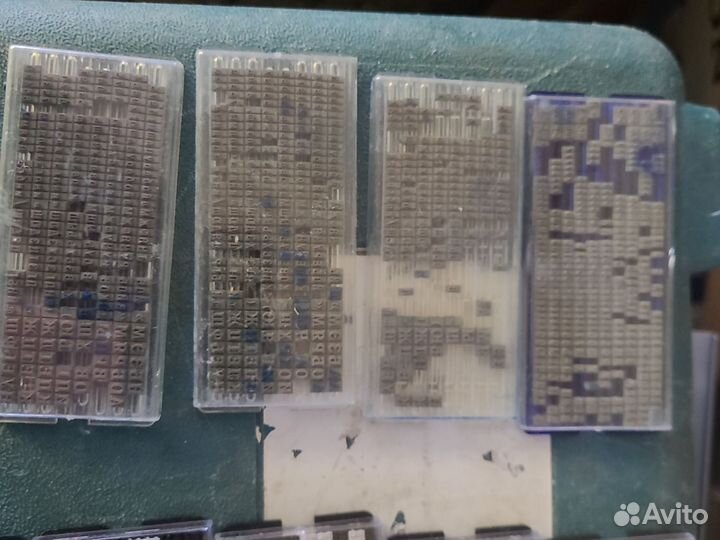 Кассы букв и цифр