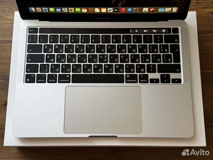 Как новый Macbook Pro 13 2020 M1 8gb 512gb акб 97%