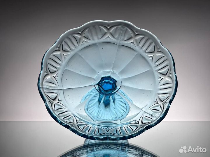 Ваза фруктовница голубое стекло на ножке СССР
