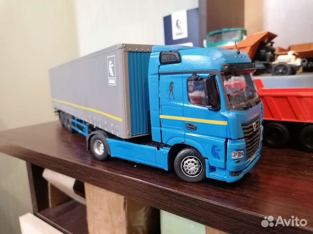 Модель камаз-54901 с полуприцепом Нефаз-93341 AVD