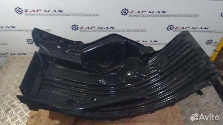 Подкрылок левый Man Tgl