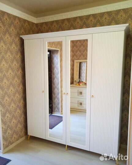 Шкаф 4 дверный