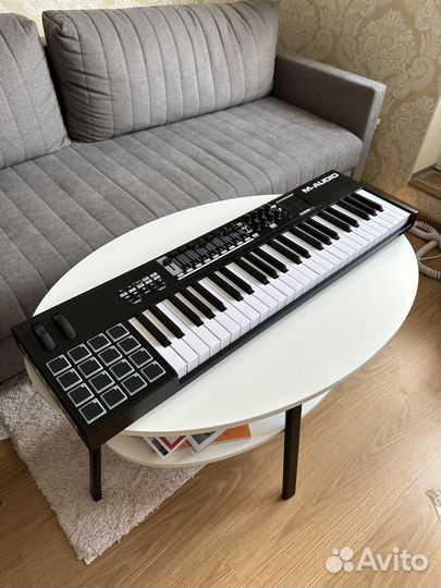 Midi клавиатура M audio code 49