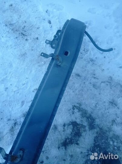 Усилитель переднего бампера volvo s 40