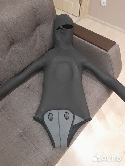 Гидрокостюм