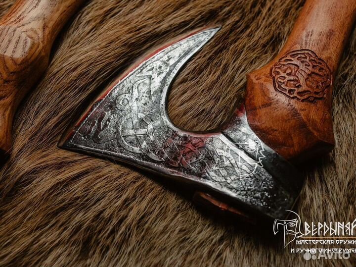 Топоры кованые княжие Арагар и Бородач