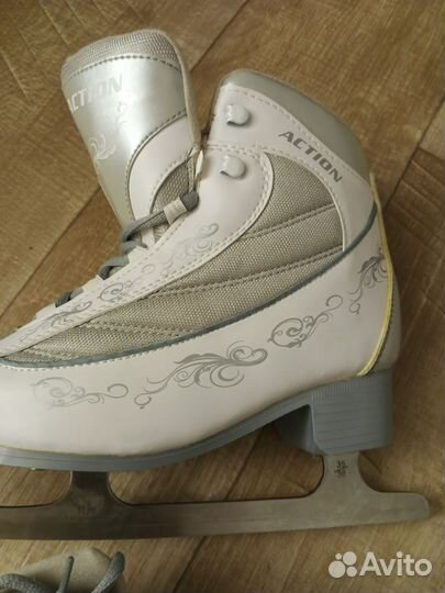 Коньки женские 35-36 размера