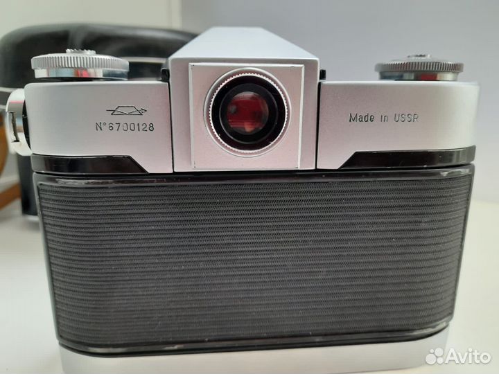 Зеркальный фотоаппарат Zenit 5