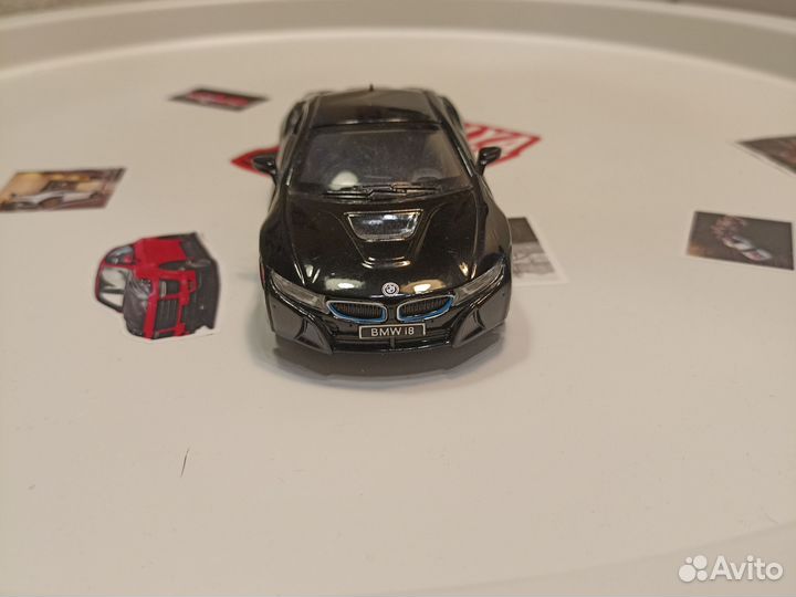 Модель BMW I8 1/36
