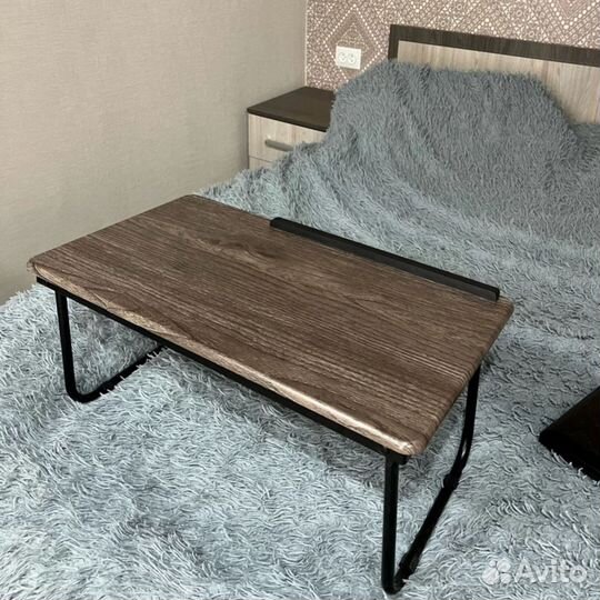 Столик под ноутбук