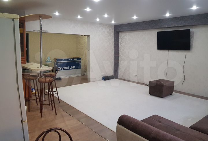 2-к. квартира, 74 м², 6/11 эт.