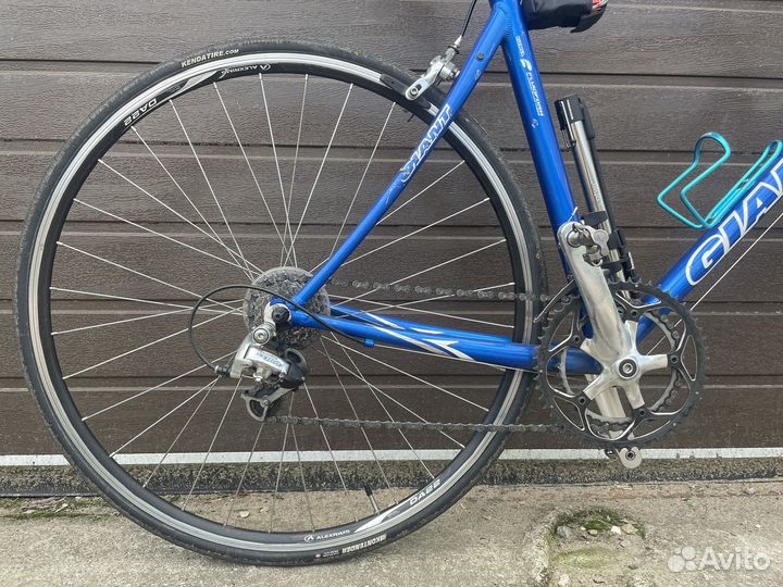 Шоссейный Велосипед Giant