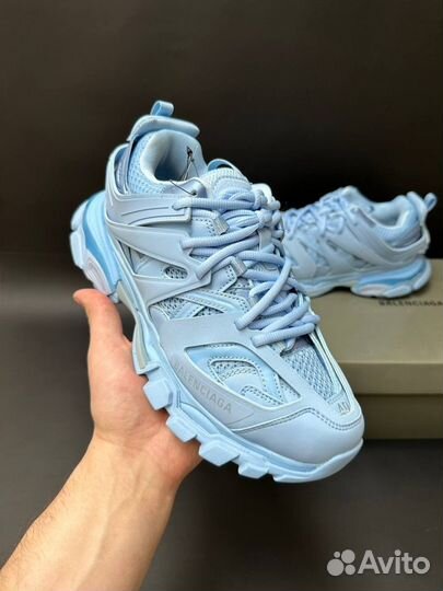 Balenciaga track 1