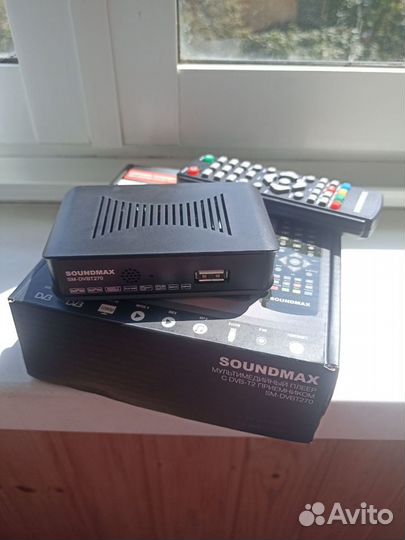 Цифровая TV приставка soundmax SM-dvbt270