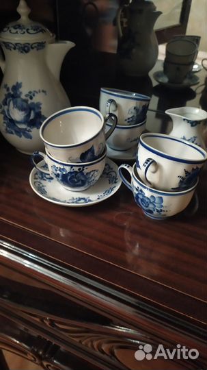 Продам посуду гжель