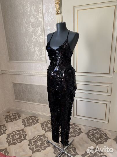 Комбинезон из пайеток 44 prettylittlething