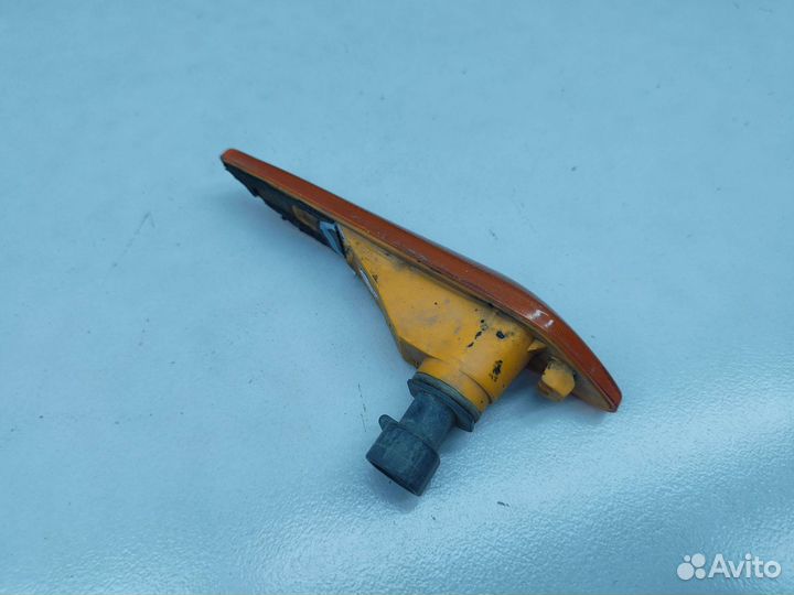 Повторитель поворота в крыло Alfa Romeo 156