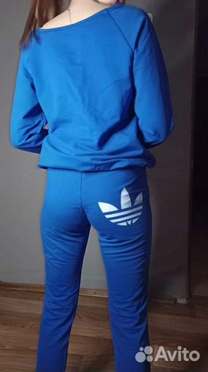 Костюм спортивный