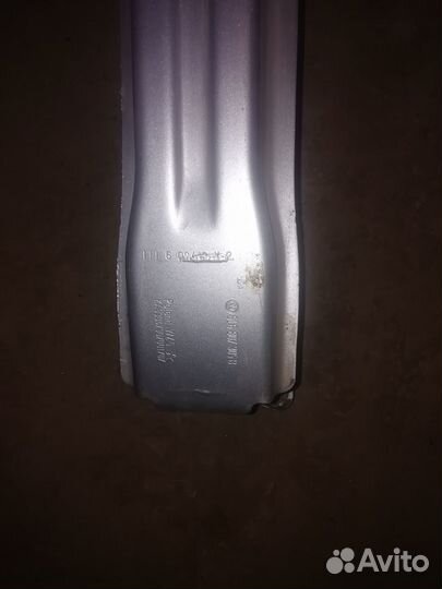 Усилитель заднего бампера Skoda Yeti 5L6807305B